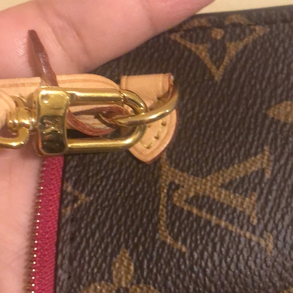 Louis vuitton - Picture 8 of 13